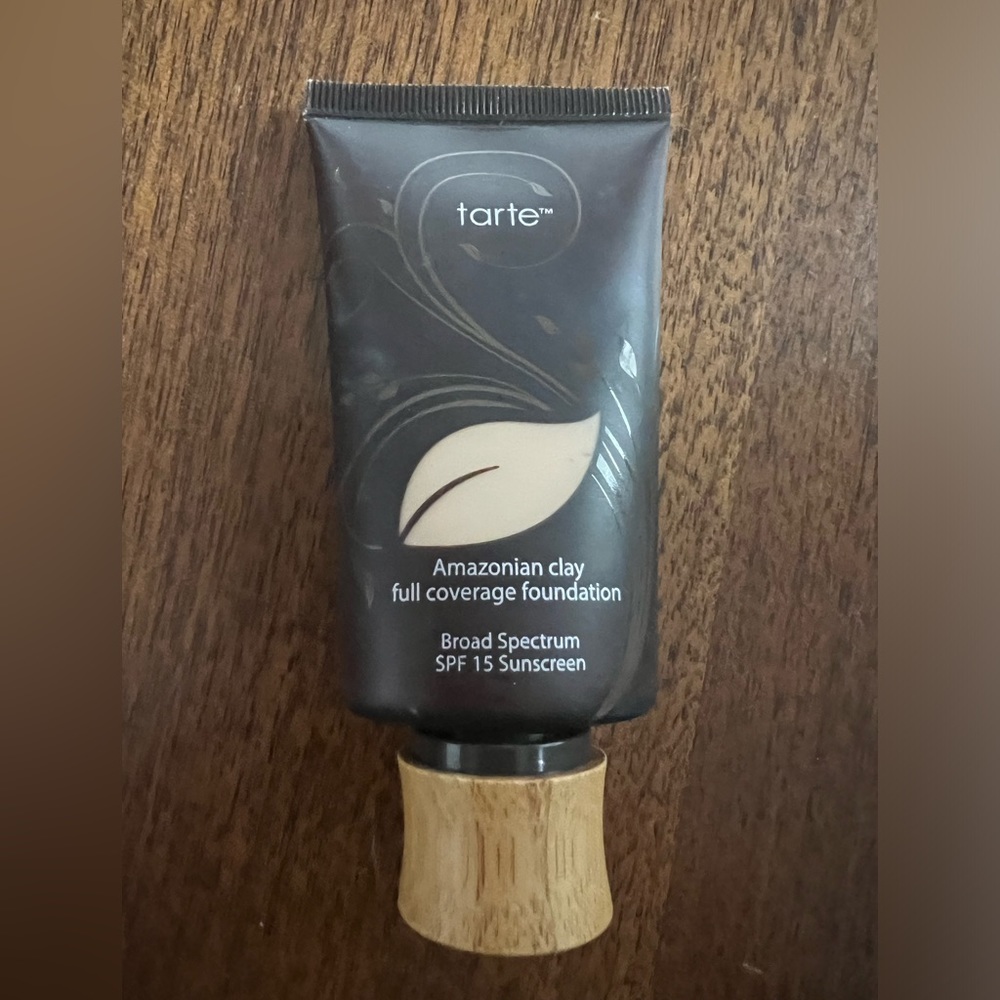 Tarte Amazonian Clay Foundation